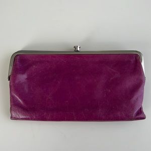 Hobo Lauren wallet in purple/pink